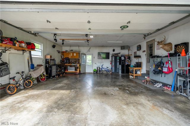 4154 Richmont Street SW, Navarre, OH 44662