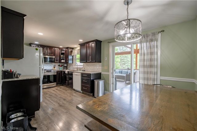 4154 Richmont Street SW, Navarre, OH 44662