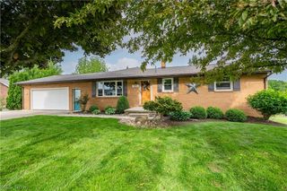 4154 Richmont Street SW, Navarre, OH 44662