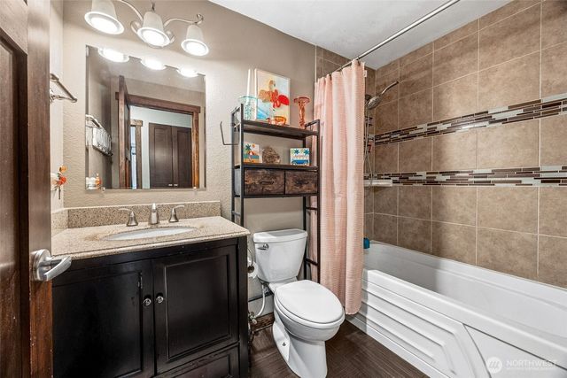 3917 240th Street E, Spanaway, WA 98387