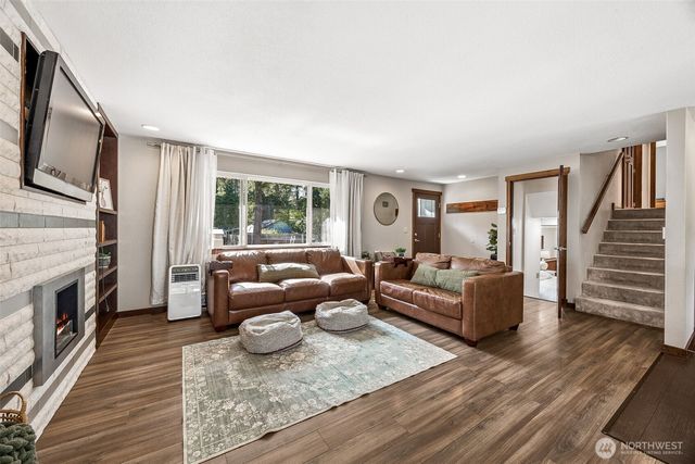 3917 240th Street E, Spanaway, WA 98387