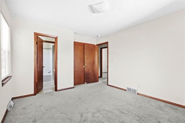 11213 Myrtle Avenue, Kansas City, MO 64137