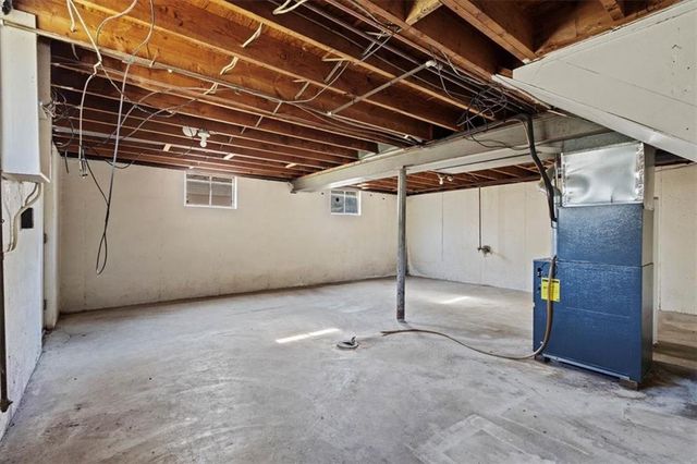 11213 Myrtle Avenue, Kansas City, MO 64137