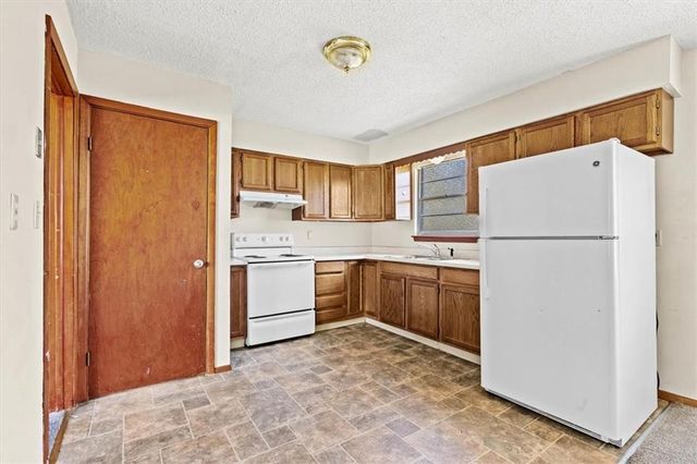 11213 Myrtle Avenue, Kansas City, MO 64137