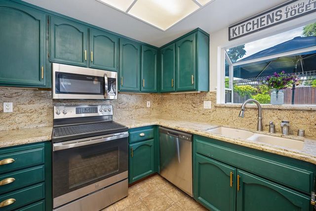 5917 Tupelo Dr, Citrus Heights, CA 95621