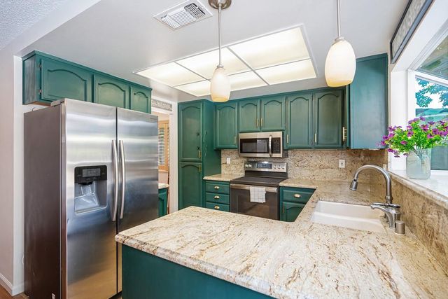 5917 Tupelo Dr, Citrus Heights, CA 95621