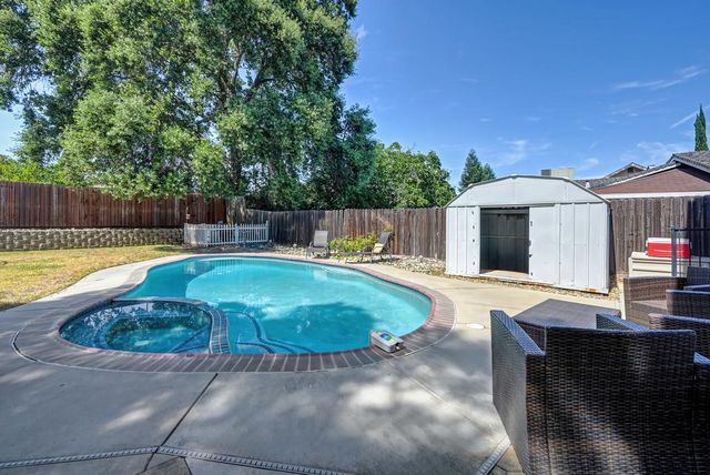 5917 Tupelo Dr, Citrus Heights, CA 95621