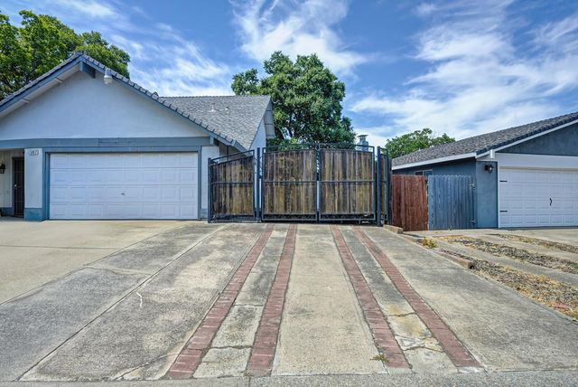 5917 Tupelo Dr, Citrus Heights, CA 95621