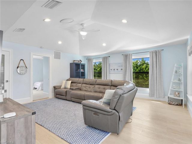 188 Columbus WAY, Marco Island, FL 34145