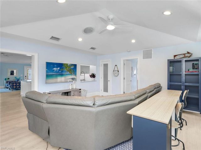 188 Columbus WAY, Marco Island, FL 34145