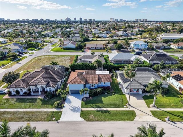 188 Columbus WAY, Marco Island, FL 34145