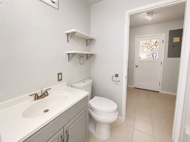 14645 Se MILL St, Portland, OR 97233