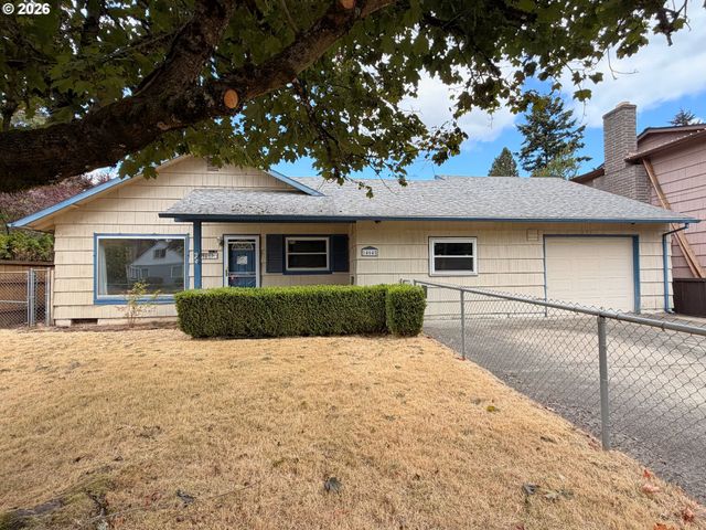 14645 Se MILL St, Portland, OR 97233