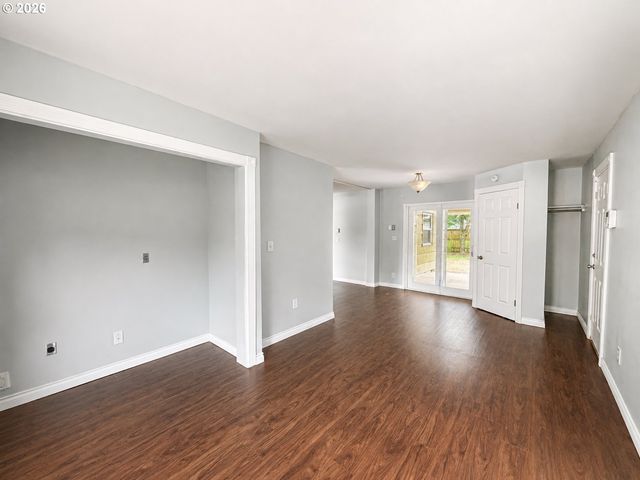 14645 Se MILL St, Portland, OR 97233