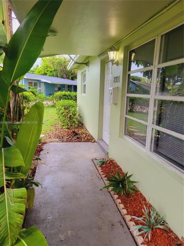 2504 NW 9th Ln 2, Wilton Manors, FL 33311