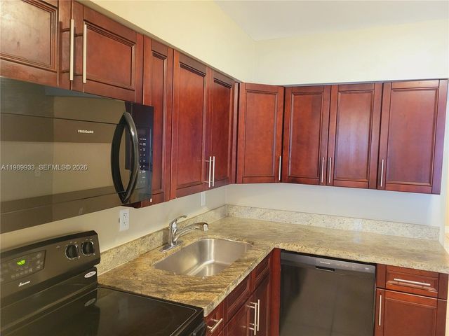 2504 NW 9th Ln 2, Wilton Manors, FL 33311