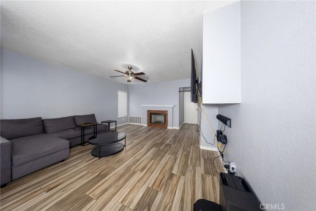 39749 Almansa Court, Murrieta, CA 92562