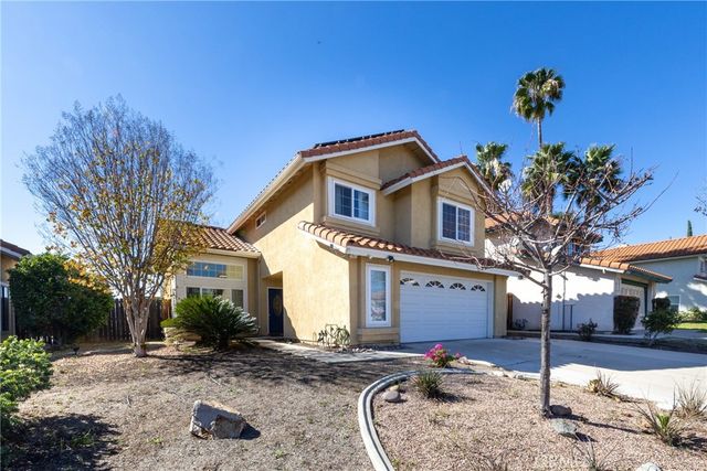 39749 Almansa Court, Murrieta, CA 92562