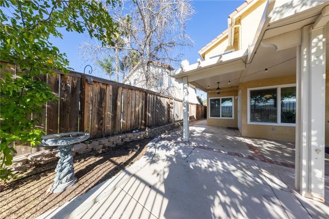 39749 Almansa Court, Murrieta, CA 92562