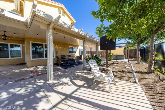 39749 Almansa Court, Murrieta, CA 92562