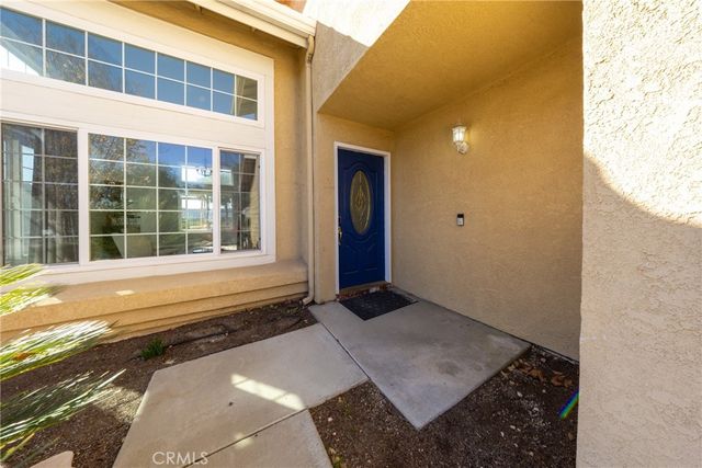 39749 Almansa Court, Murrieta, CA 92562