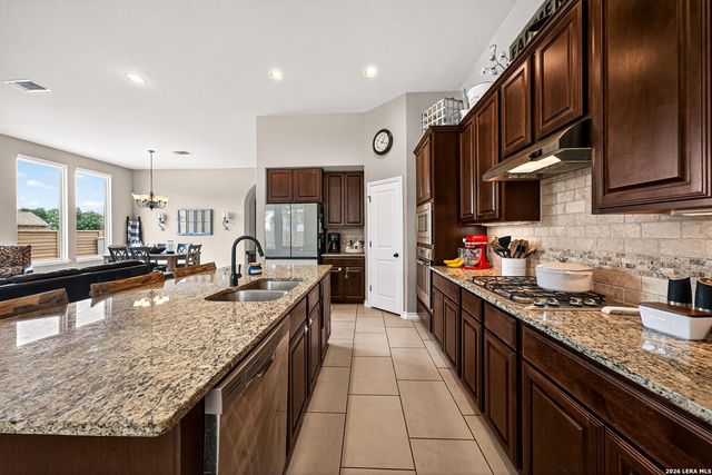 7635 Digges, San Antonio, TX 78254