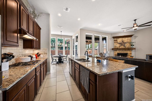 7635 Digges, San Antonio, TX 78254
