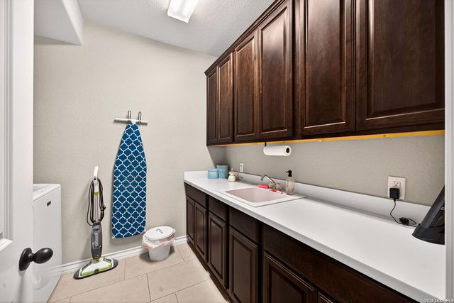 7635 Digges, San Antonio, TX 78254
