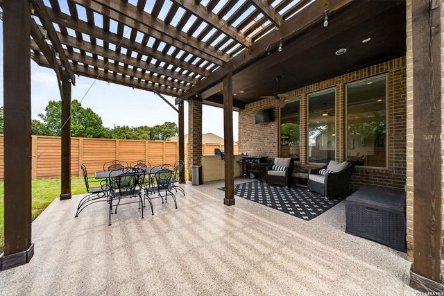 7635 Digges, San Antonio, TX 78254