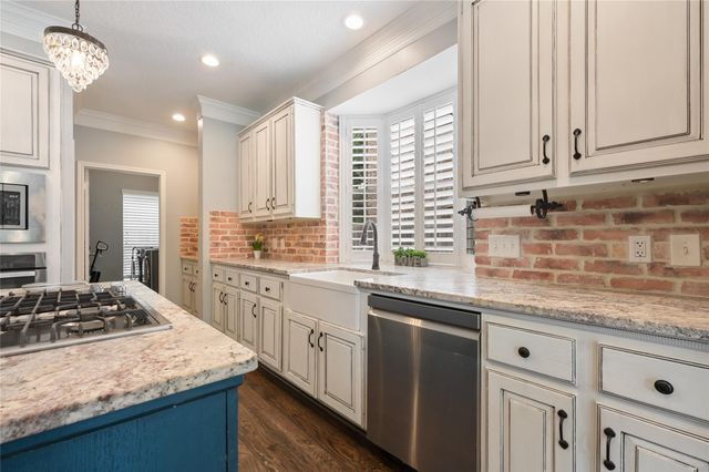 1327 Blackthorne Drive, Houston, TX 77094