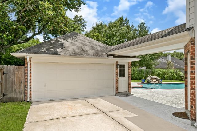 1327 Blackthorne Drive, Houston, TX 77094