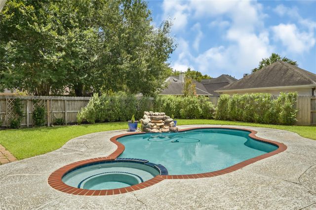 1327 Blackthorne Drive, Houston, TX 77094