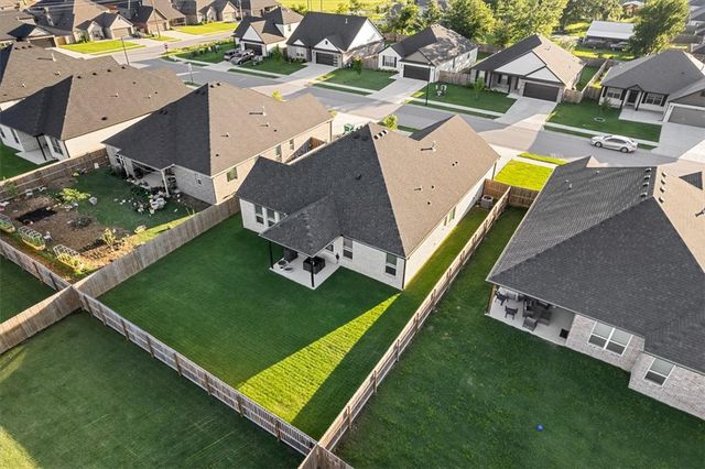 731 Dillon Street, Bentonville, AR 72713