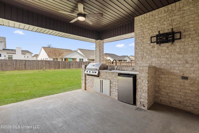 10415 E Landon Green Circle, Gulfport, MS 39503