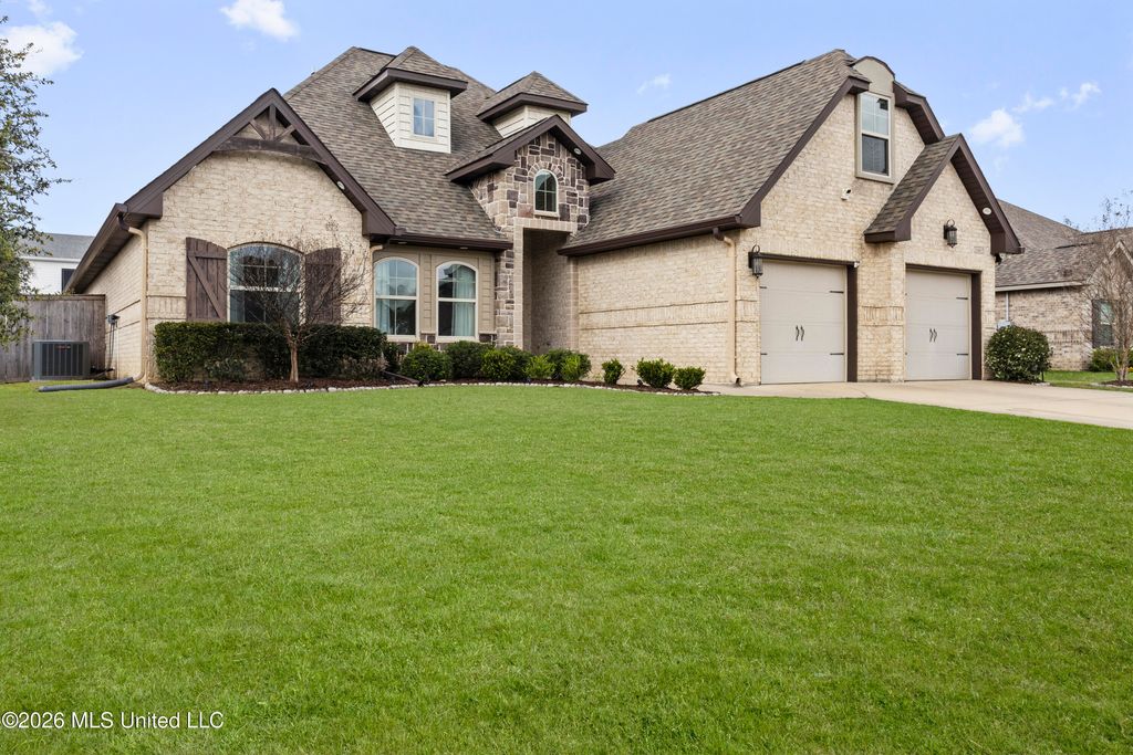 10415 E Landon Green Circle, Gulfport, MS 39503