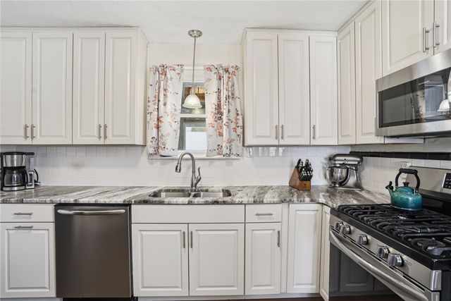 1625 Smith Street, North Providence, RI 02911