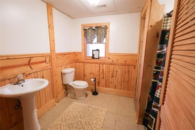 143 Hidden Lake Circle, Ellijay, GA 30536