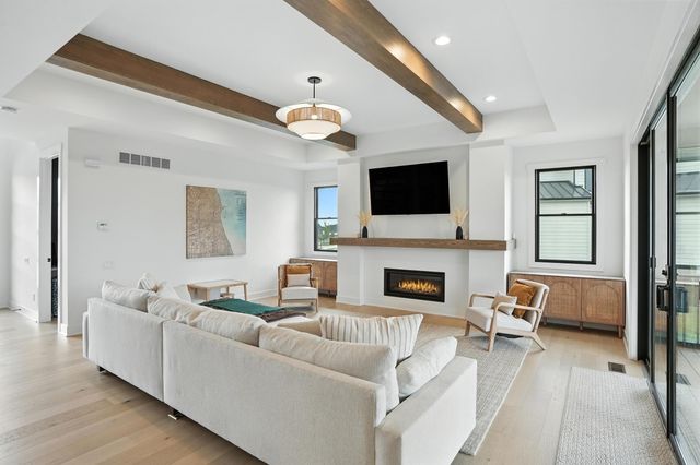 13410 Camas Drive, St. John, IN 46373