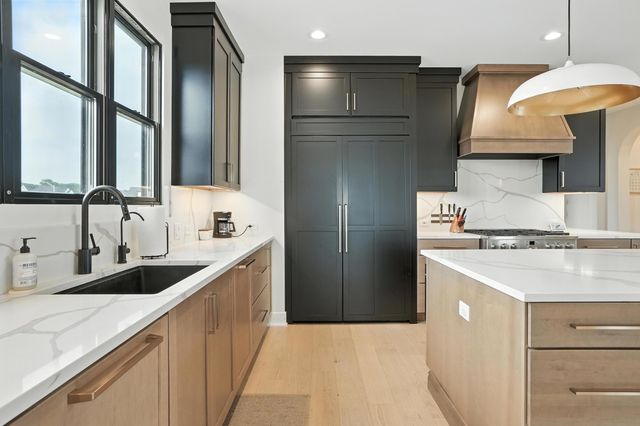 13410 Camas Drive, St. John, IN 46373