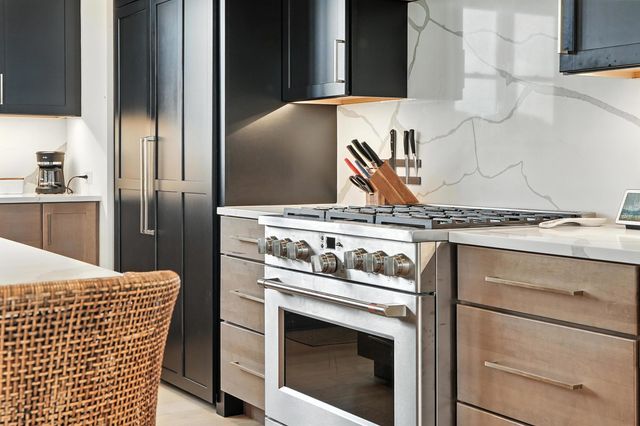 13410 Camas Drive, St. John, IN 46373