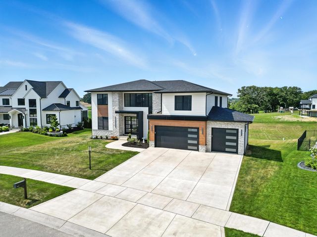 13410 Camas Drive, St. John, IN 46373