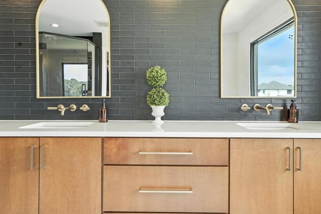 13410 Camas Drive, St. John, IN 46373