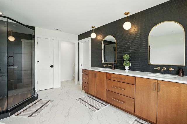 13410 Camas Drive, St. John, IN 46373