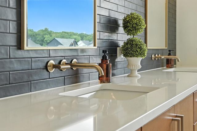 13410 Camas Drive, St. John, IN 46373