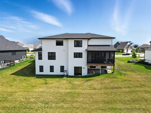 13410 Camas Drive, St. John, IN 46373