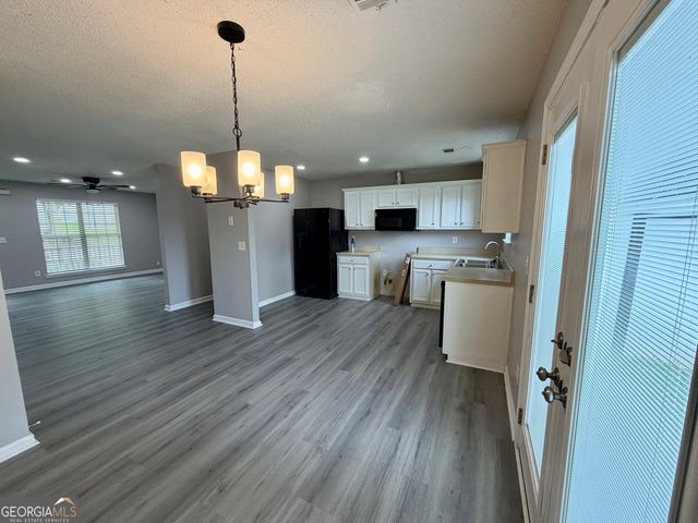 3354 Waggoner Lane, Rex, GA 30273