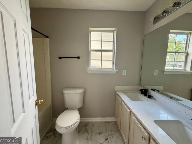 3354 Waggoner Lane, Rex, GA 30273