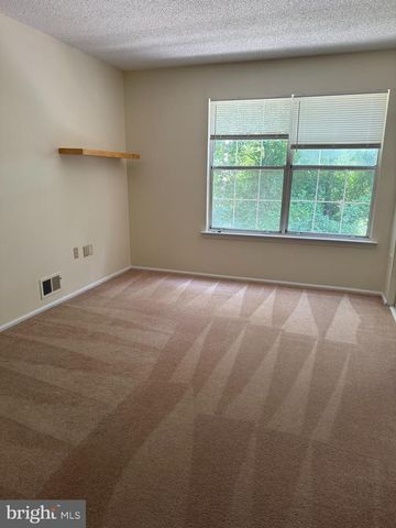 96 WILLOW CT, Hamilton, NJ 08619