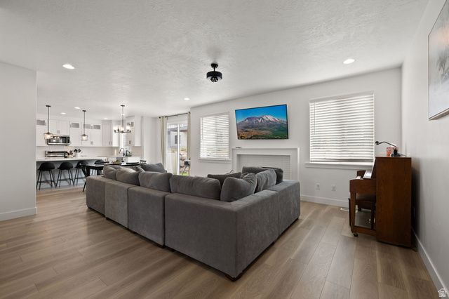 3317 S WILD OAK RD, Saratoga Springs, UT 84045