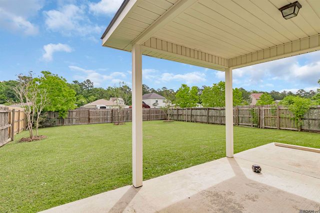 23592 Country Manor Ave, Denham Springs, LA 70726